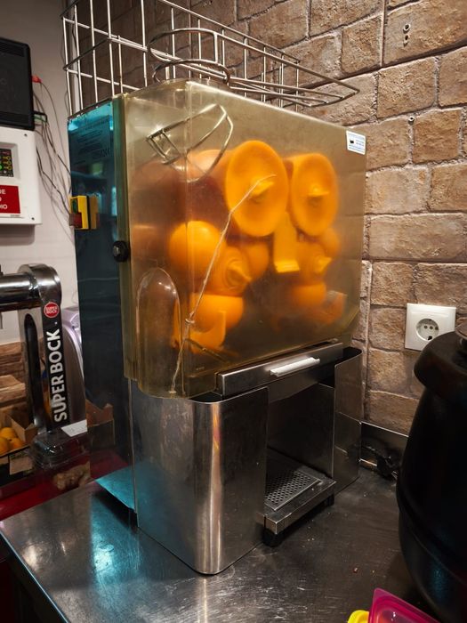 Máquina de espremer  laranjas