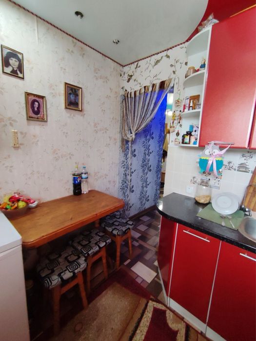 р Продаж 3-кімнатної квартири з ремонтом