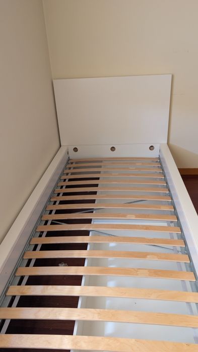 Cama IKEA MALM 90x200 com Estrado e 2 Gavetas de Arrumação