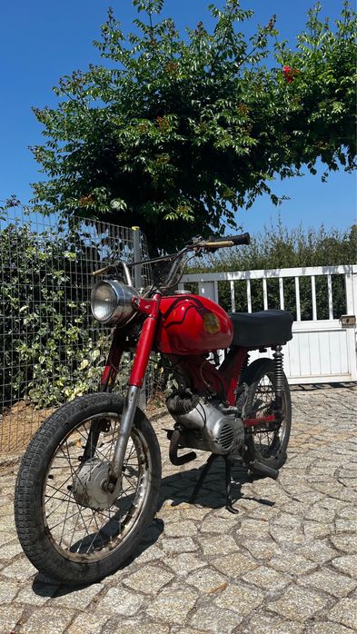 troco mota classica  com motor a trabalhar, por mota de mato ou moto4