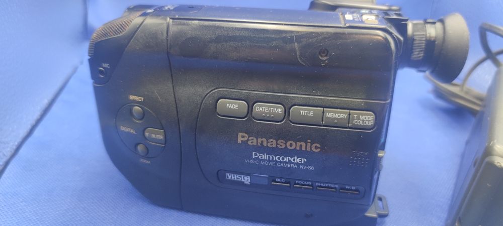 Camara video - PANASONIC PALMCORDER NV-56
