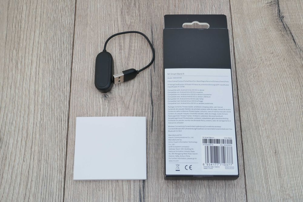 Kabel do ładowania, pudełko i instrukcja obsługi do Xiaomi Mi Band 4