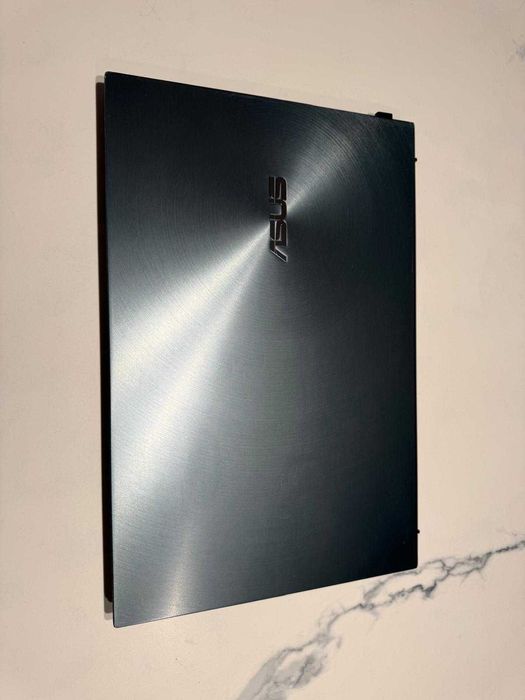 Laptop ASUS Zenbook Pro 15 UX535 oled ryzen 7  16gb 1tb SSD OLED,15,6"