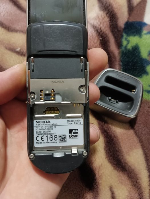 Телефон Nokia 8800
