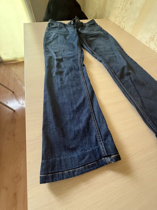 Джинси - levi's справжні