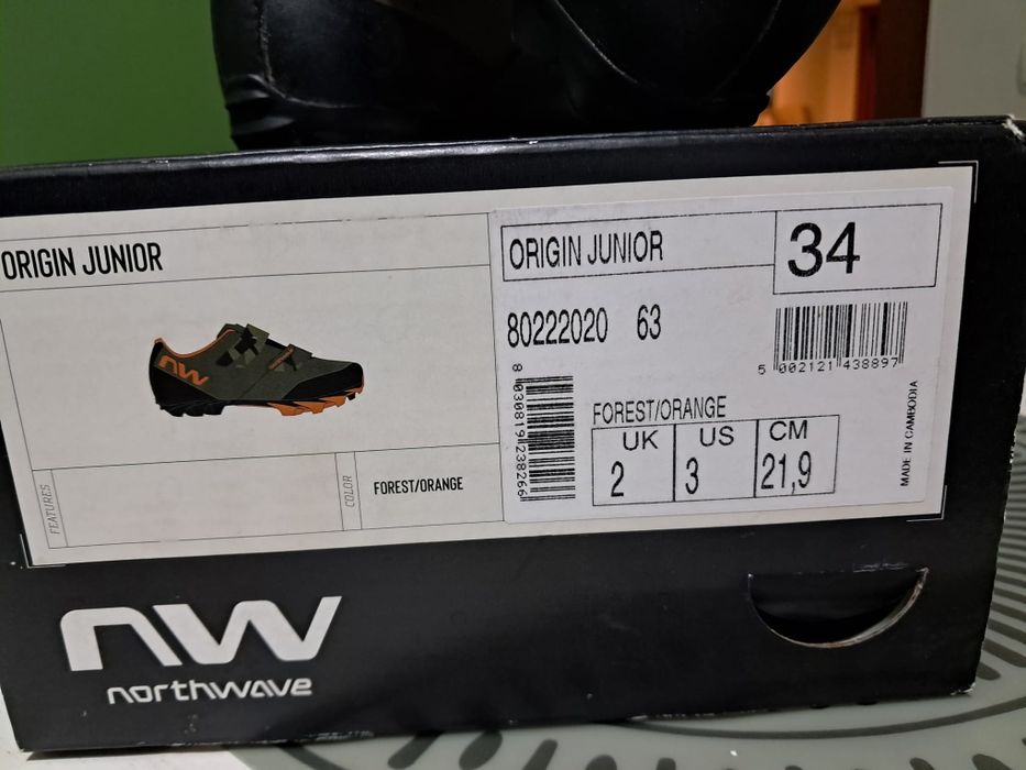 Sapatos de encaixe Noth Wave, tamanho 34