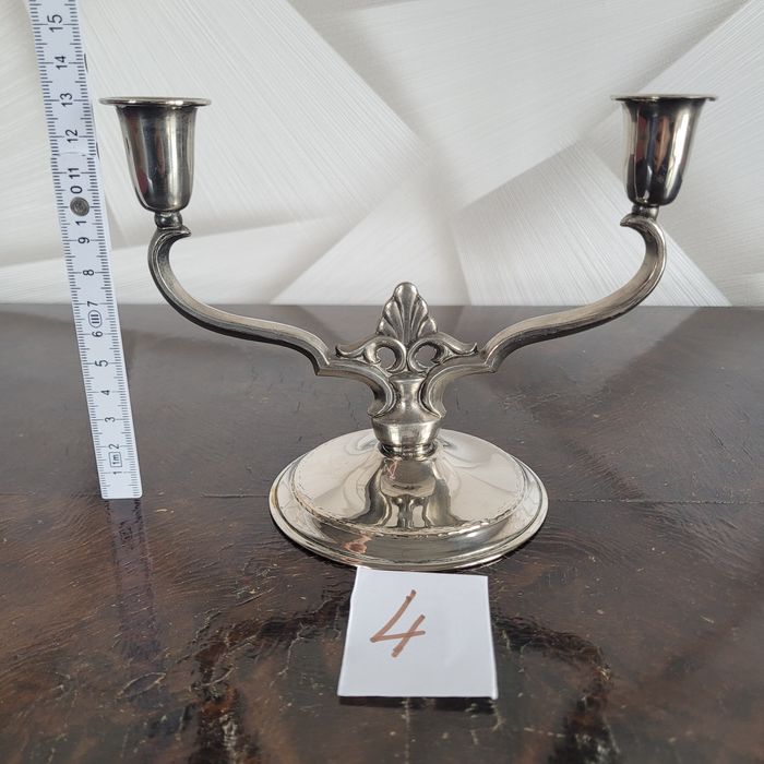 Вінтажні підсвічники.