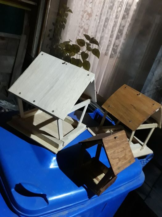продам кормушки для птахів