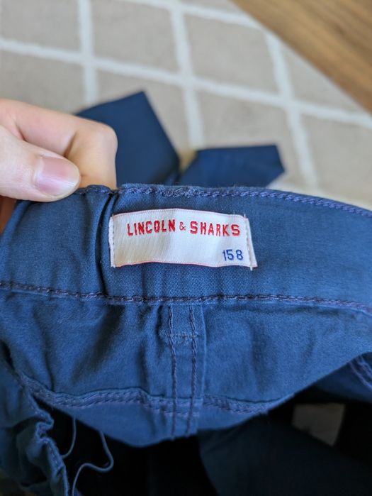 Jeansy lincoln & sharks