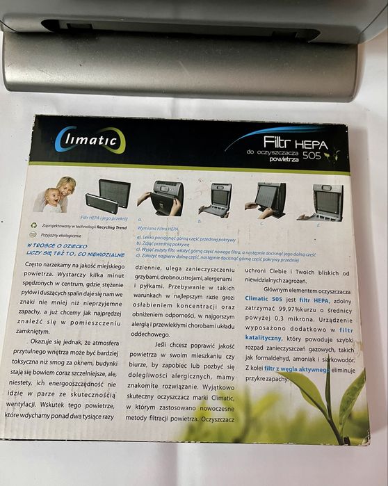 Oczyszczacz powietrza z jonizacją + pilot i filtr.