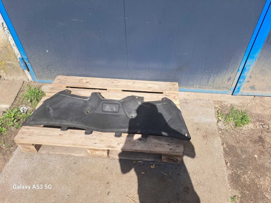 Wygłuszenie maski Ford C-Max Mk2