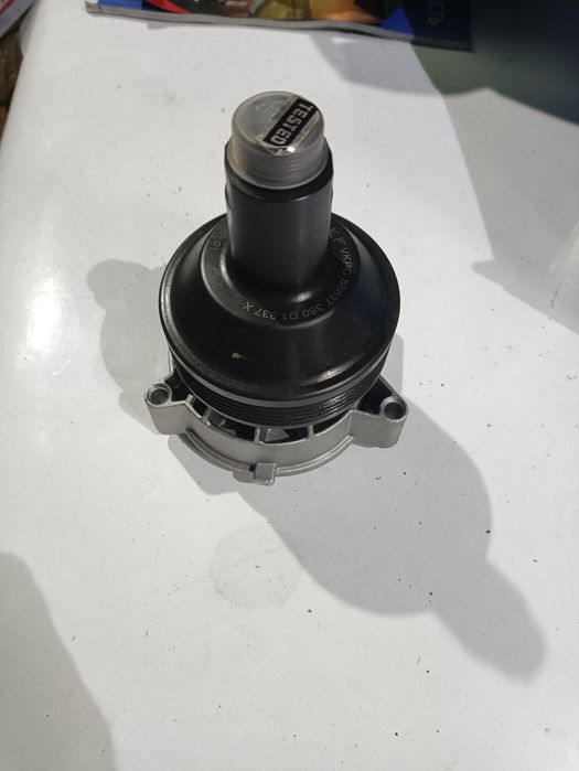 Водяний насос помпа BMW 3 (E46) 320d АКПП 98-01 5 (E39) 520d 00-03 M47