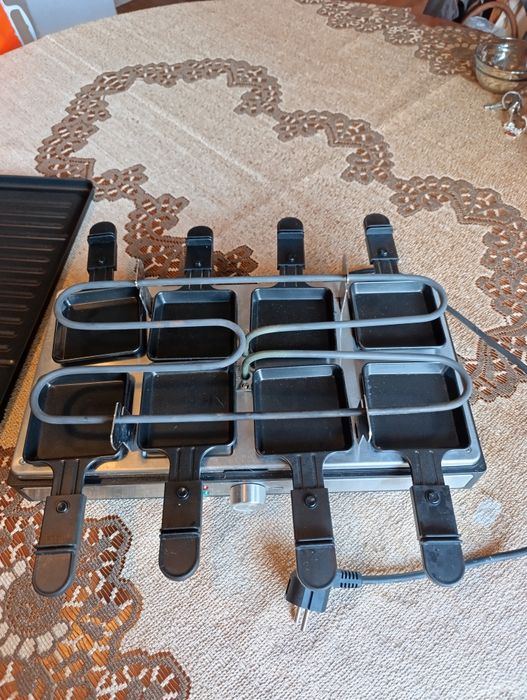 Grill elektryczny Raclette