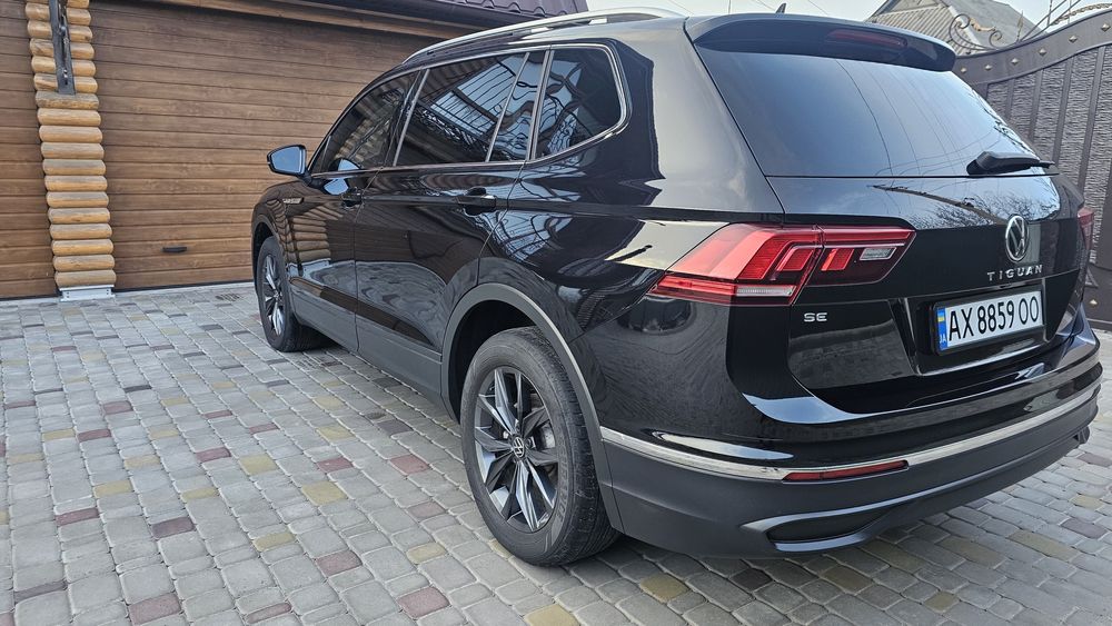 Volkswagen Tiguan 2023 рік