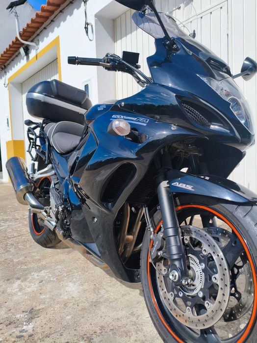 Suzuki GSX 1250 FA