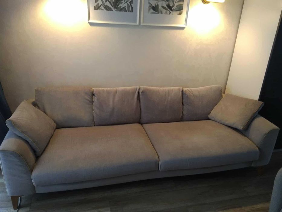 Sofa 4 osobowa jasny szary Stan Bardzo Dobry