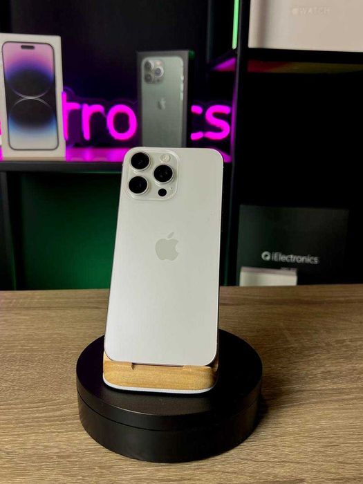 iPhone 15 Pro Max 256 Gb з гарантією до 2х років + AirPods Pro 2