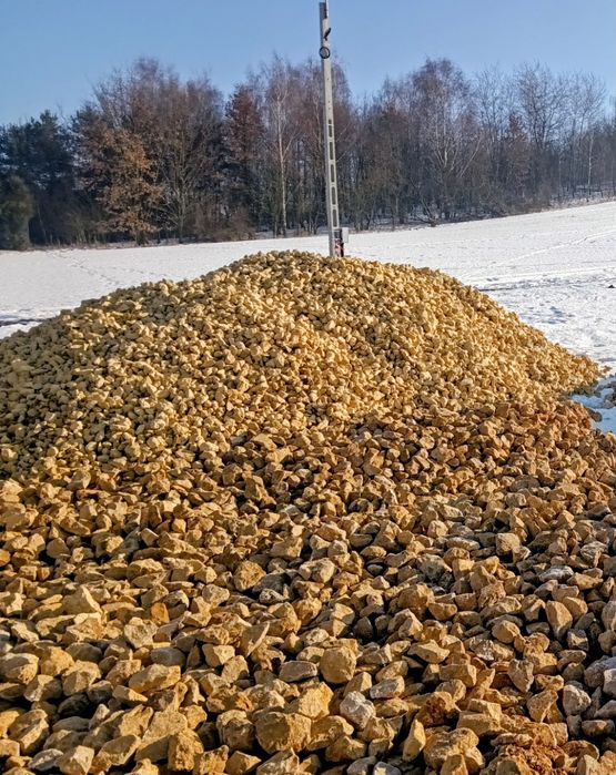 Ziemia ogrodowa siana humus piasek tłuczeń kliniec frez kruszonka betonowa gruz