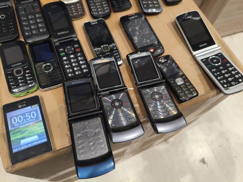 kolekcja telefonów