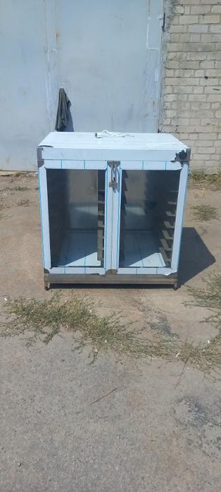 Теплова шафа Розстоєчна шафа