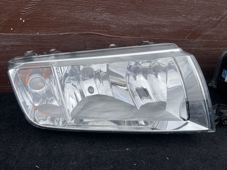 Фари, фара, ліхтарі передні Skoda Fabia 1 Шкода Фабія 1