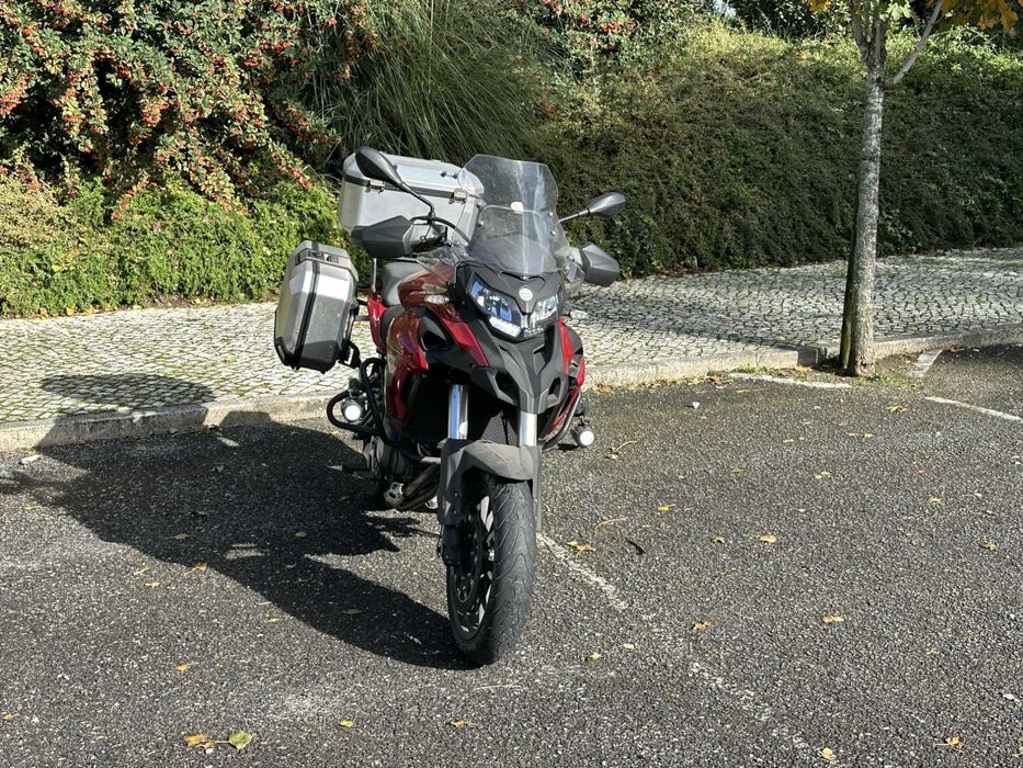 Benelli TRK 502 ABS impecável