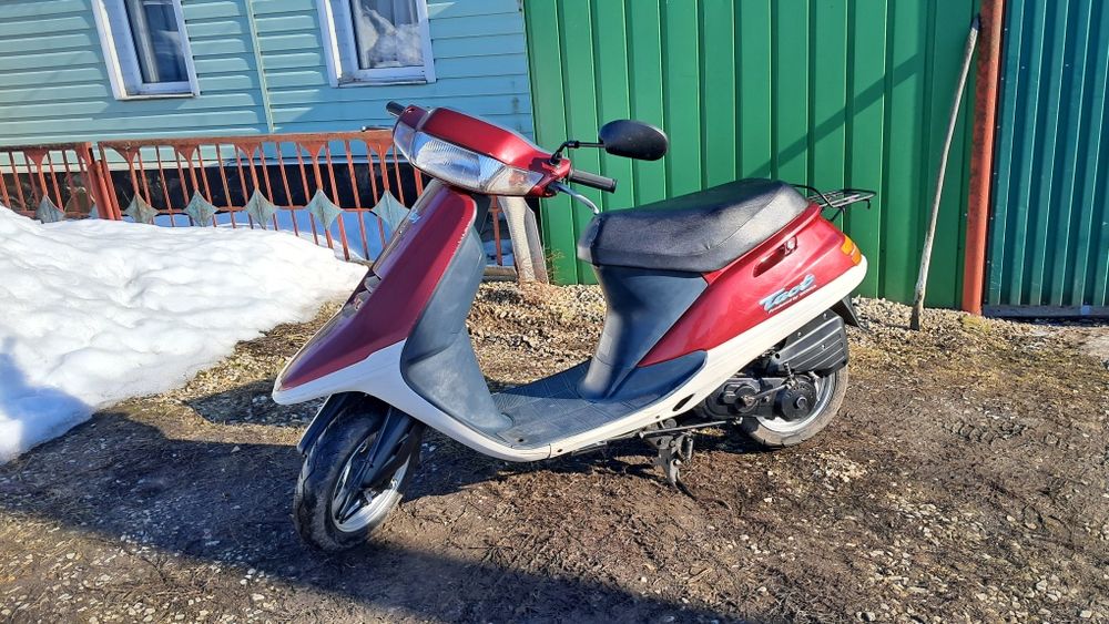 Продам скутер 2т хонда такт 24аф