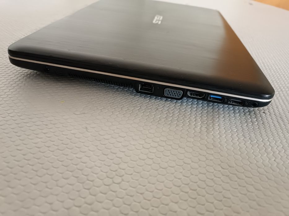 Computador Portátil Azus