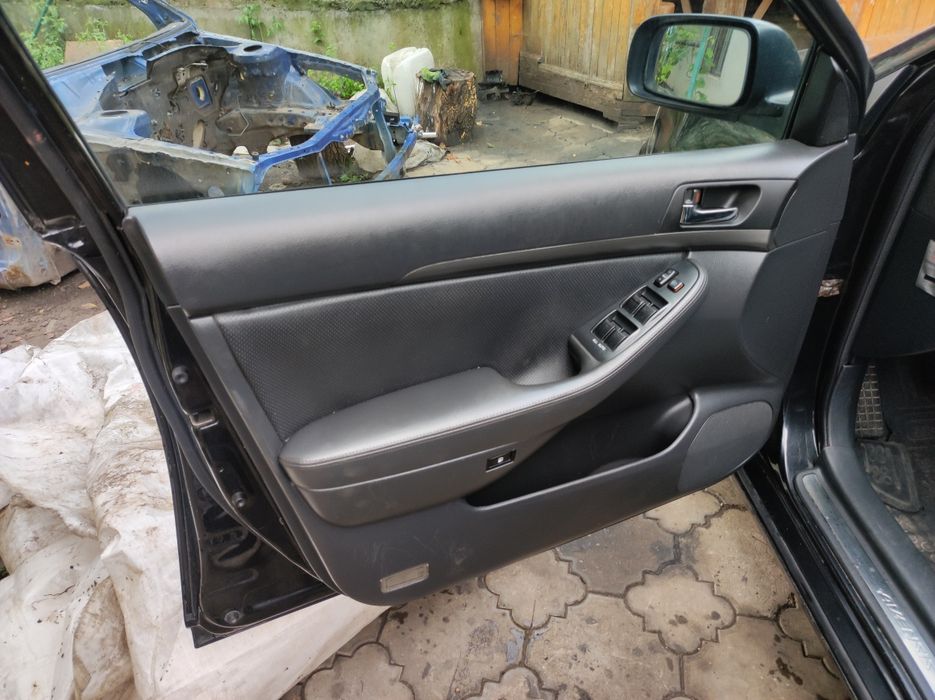 Авенсіс т25 тойота в розбір 2.2 д4д