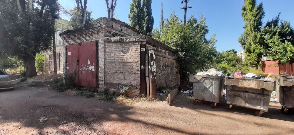 Нежитлова будівля 35,5 м2, м. Кривий Ріг, вул. Оцерклевича 1з