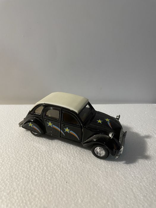 Miniatura Citroen 2CV 1:32