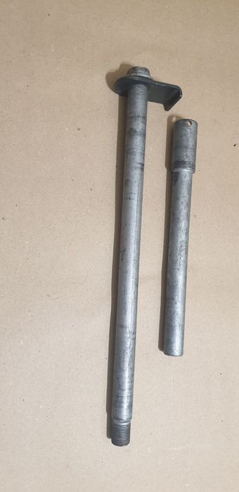 Вісь передня та задня Honda CBF600