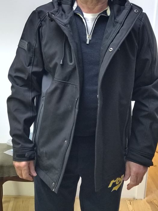 Куртка мужская спортивная демисезонная