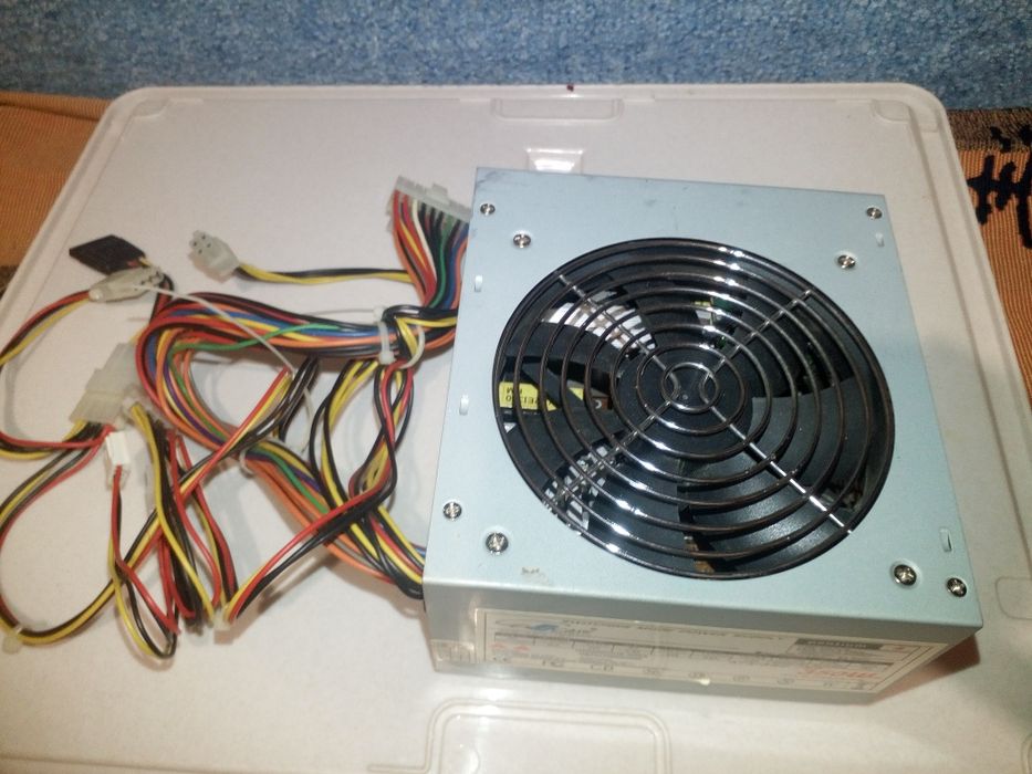 Рабочий! Блок питания к компьютеру