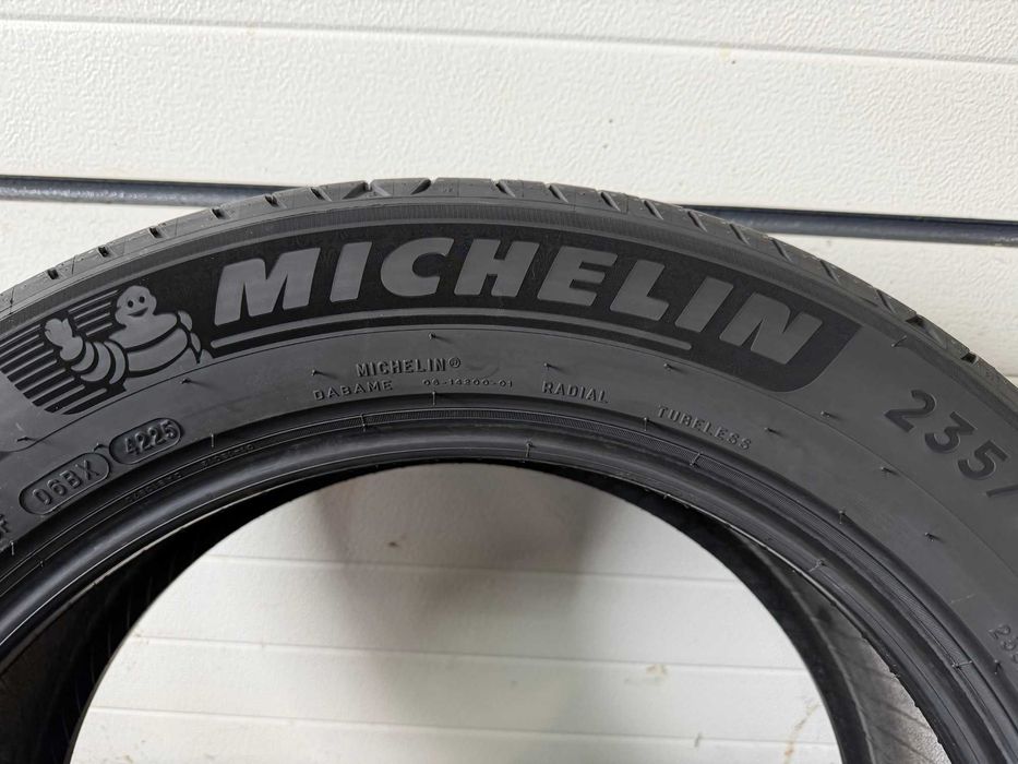 4x 235/55 R.19 105W XL MO Michelin e-Primacy  DEMO 2025 rant ochronny