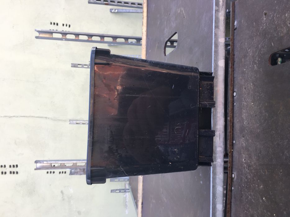 Doniczki produkcyjne 4,8 litra kwadratowe