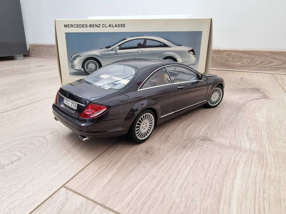 Model Mercedes CL-Klasse w216 Autoart 1:18 rzadki kolor.