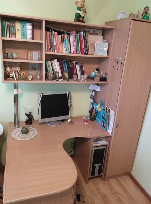 Меблевий куток для заняття