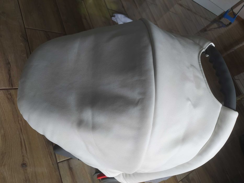 Nosidełko  fotelik do samochodu 0-10kg isofix