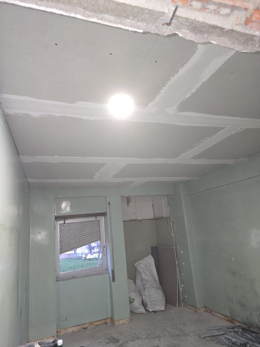 PEDREIRO PINTOR PLADUR E LADRILHO