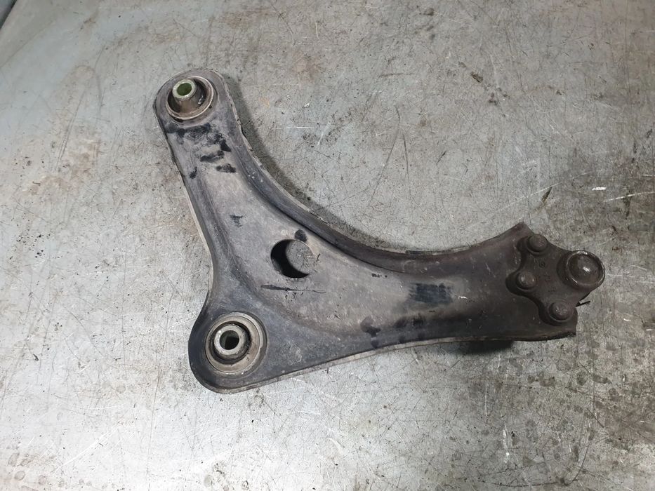 Braço de suspensão frente direito PEUGEOT 2008 I (CU_)