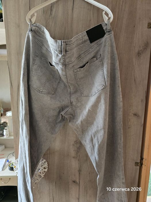 Spodnie jeansowe 46-50