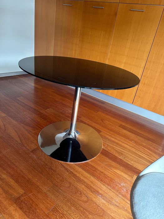 Mesa de cozinha vidro preto