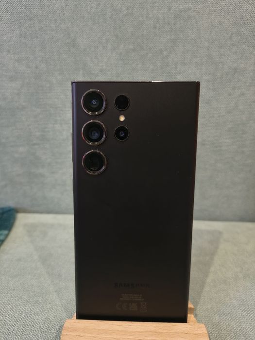 Samsung S23 Ultra 8/256.