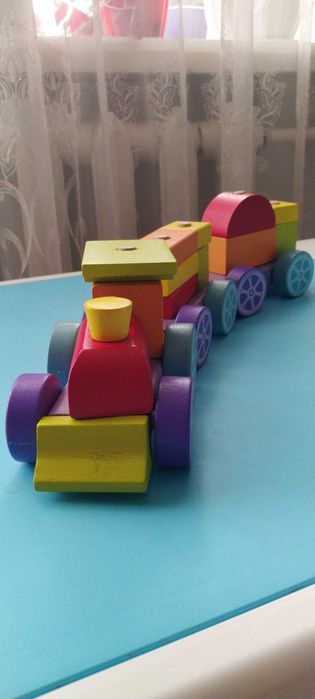 Веселий експрес дерев'яний потяг Cubika