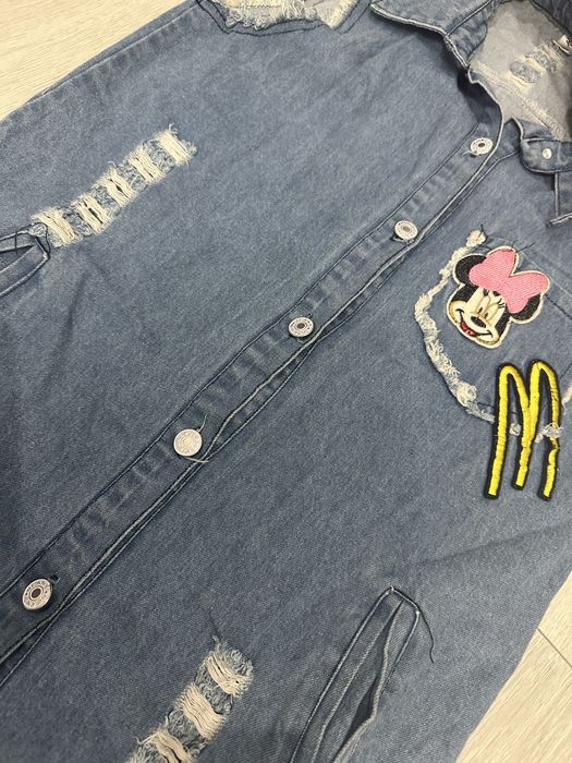 Джинсова Жилетка без рукавів з принтами Disney та нашивками