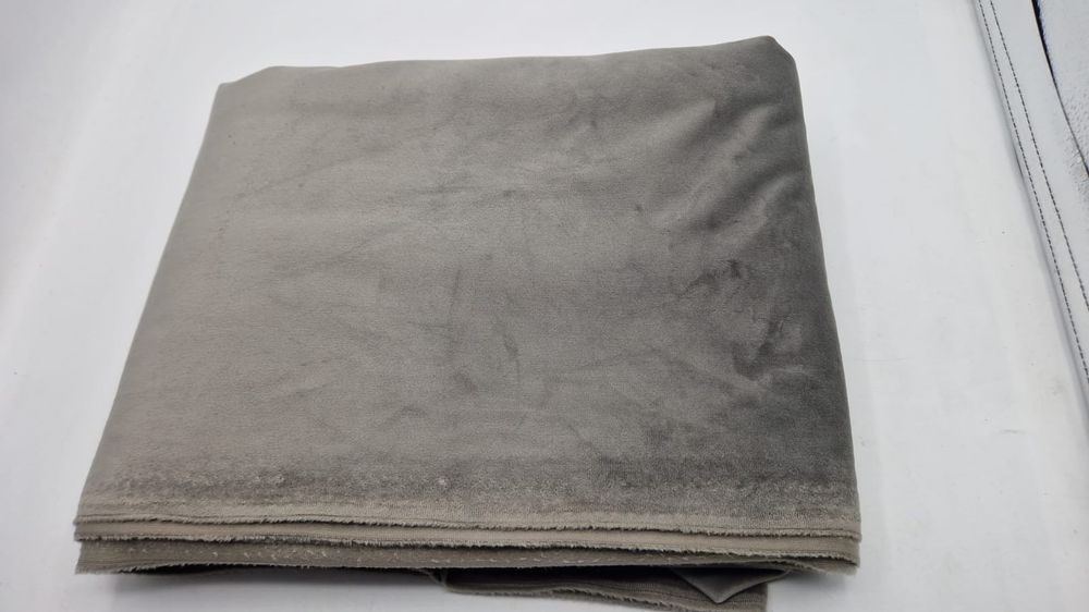 Tkanina obiciowa kupon 1,85 m.x 145 cm.
