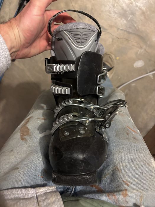 Esquis atomic e botas