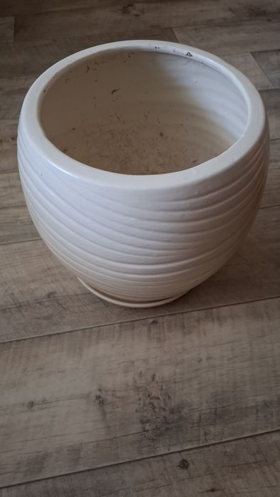 Duża szkliwiona donica