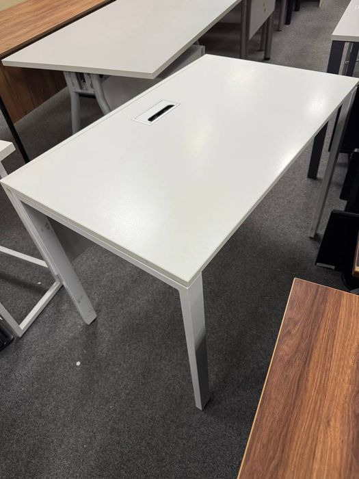 РОЗПРОДАЖ МЕБЛІВ З ОФІСУ, столи, крісла, стелажі, стільці, тумби